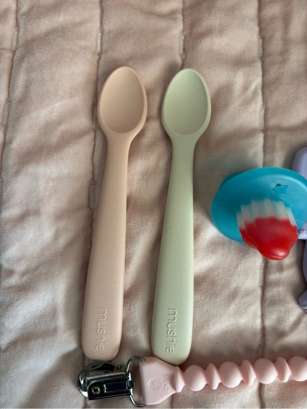 WeeSprout Bowls & Itzy Ritzy Teethers & Silicone Bibs & Mushie Spoons